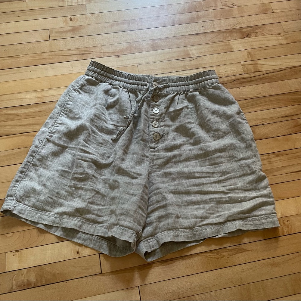 Eddie Bauer Light Khaki Linen-Blend Shorts
